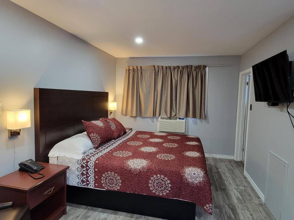 Knights Inn كوبورغ المظهر الخارجي الصورة